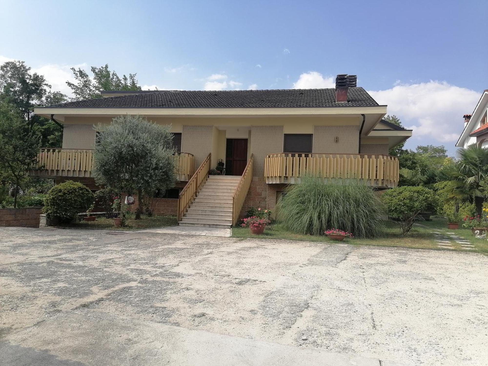 B&B Villaggio Sole Сульмона Экстерьер фото