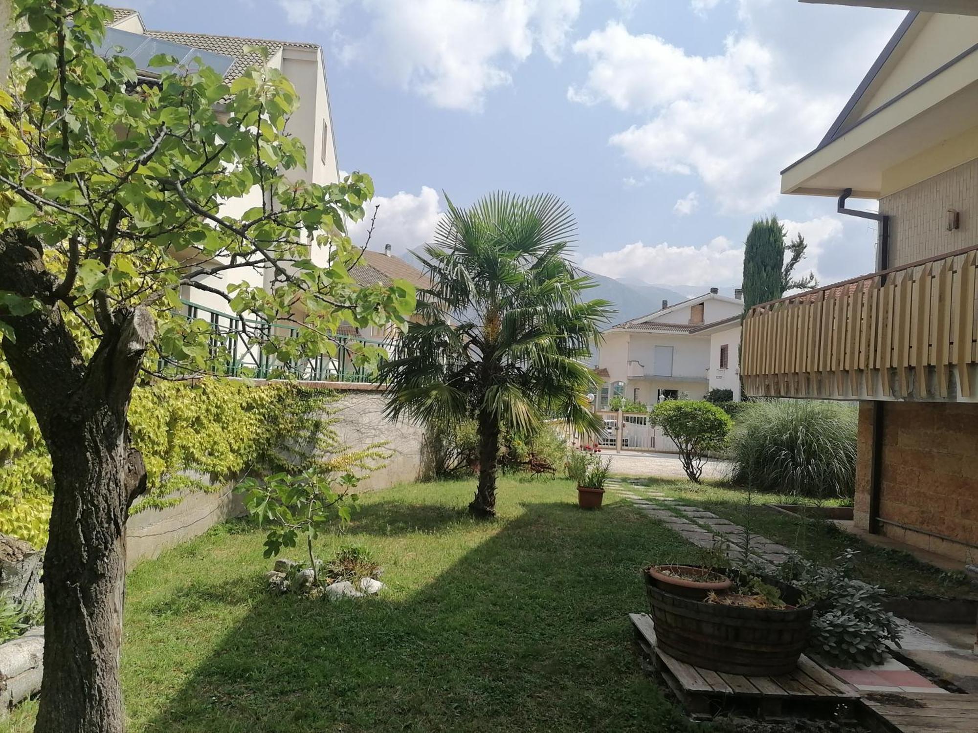 B&B Villaggio Sole Сульмона Экстерьер фото